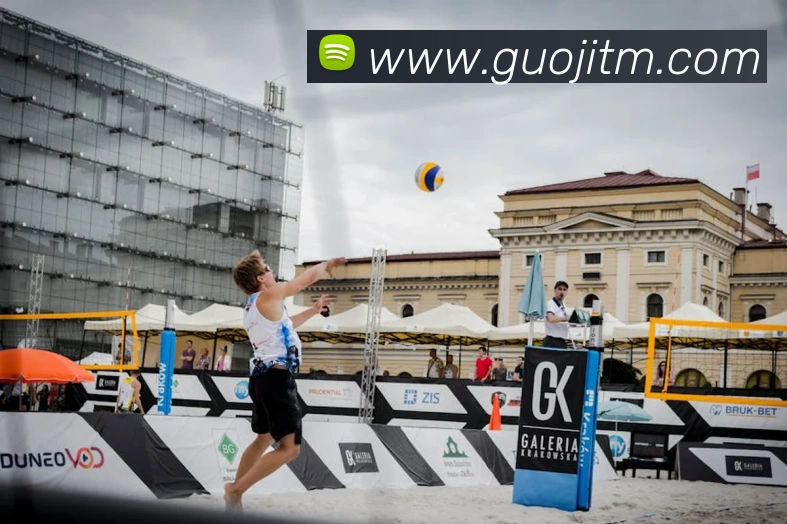 西班牙加时绝杀荷兰夺2010世界杯冠军 决赛回放还原伊涅斯塔制胜一球